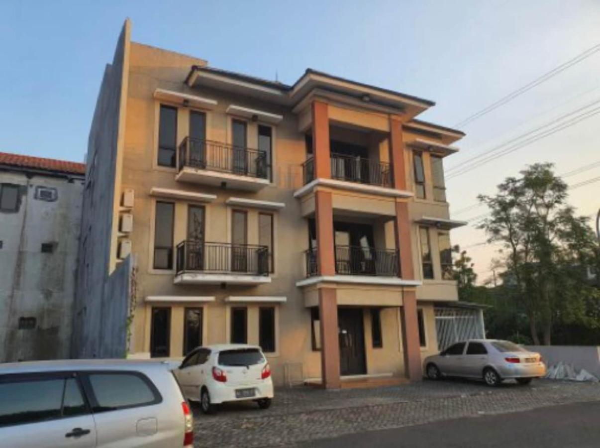Oyo 93109 Garden Homestay 1 Tpr Σουραμπάγια Εξωτερικό φωτογραφία
