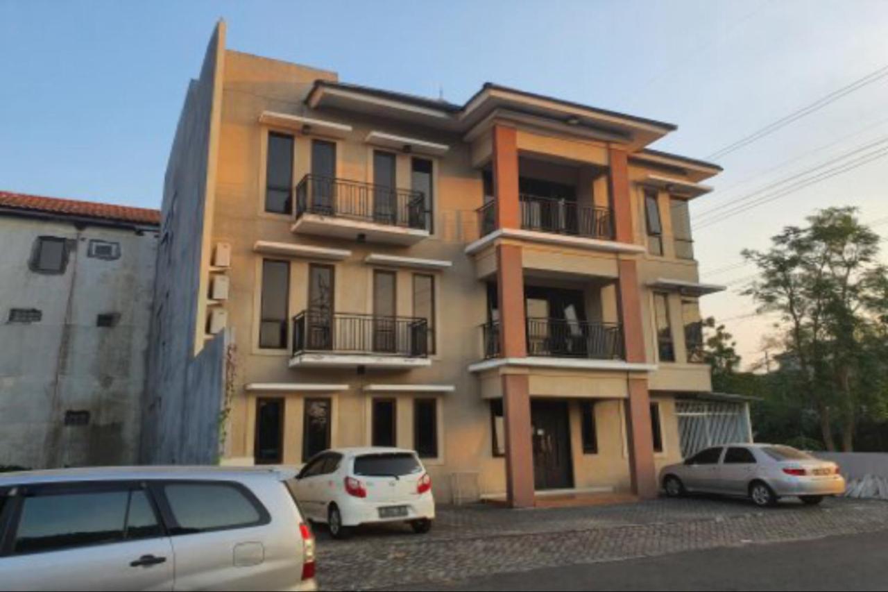 Oyo 93109 Garden Homestay 1 Tpr Σουραμπάγια Εξωτερικό φωτογραφία