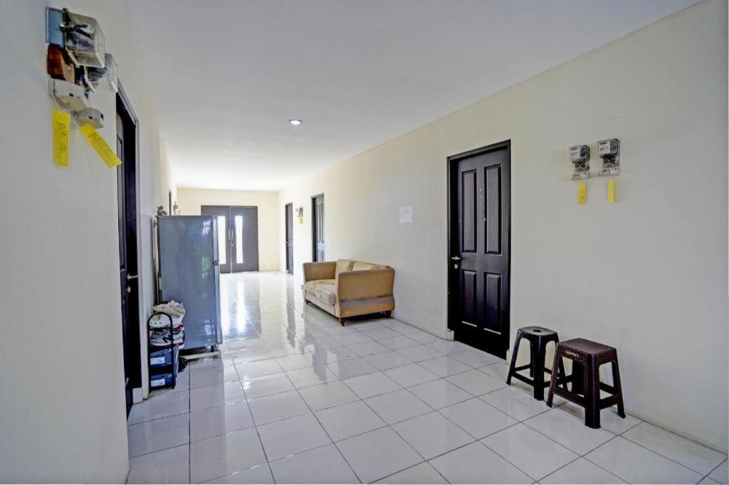 Oyo 93109 Garden Homestay 1 Tpr Σουραμπάγια Εξωτερικό φωτογραφία